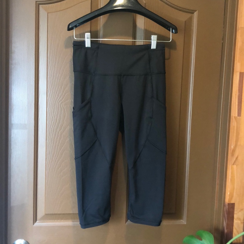 Lululemon black leggings